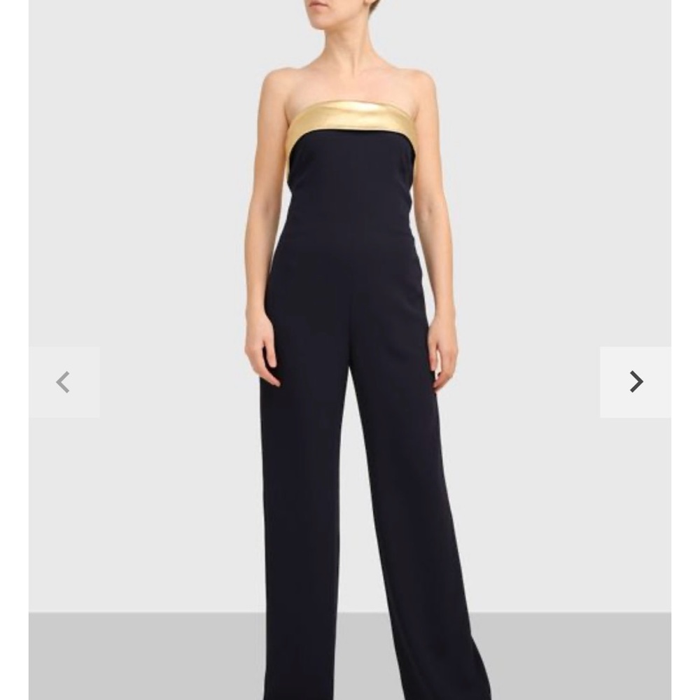 Ralph Lauren Francesca one piece
Crepe Jumpsuit size 2
